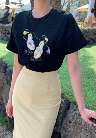 큐빅 샌들 자수 티셔츠 (2color)(55~66반)나는마리